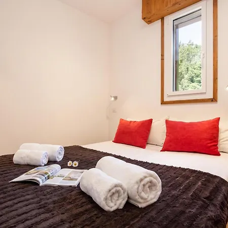 Апартаменты Clos Du Savoye1 Parking, Wifi, In/out - Happy *
